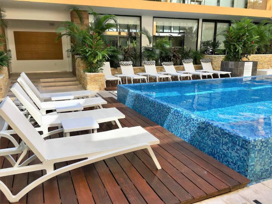 Your Exclusive Studio In The City - Top Amenities & Services For Free!! Плая дел Кармен Екстериор снимка