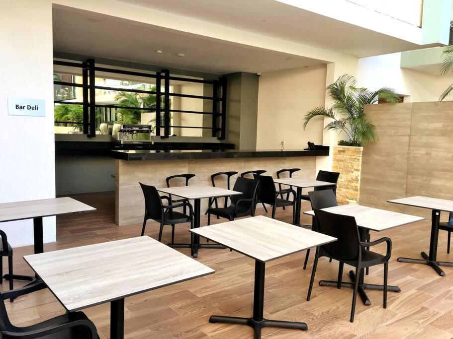 Your Exclusive Studio In The City - Top Amenities & Services For Free!! Плая дел Кармен Екстериор снимка